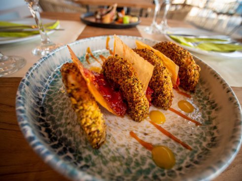 Ramada Loutraki Poseidon Resort letecky Praha ALL INCLUSIVE, 7 nocí