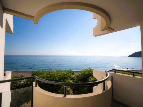 Hotel Pearl Beach Resort