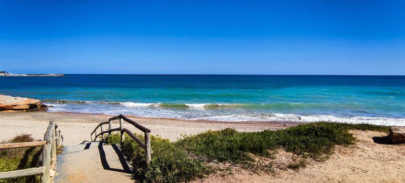 Španělská lázeňská La Manga + CARTAGENA + SPECIALITY LIKÉRKY A RODINNÉ BODEGY 