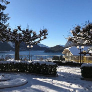 6denní zájezd (denní přejezd) s dopravou, polopenzí a skipasem ceně – hotel Miralago