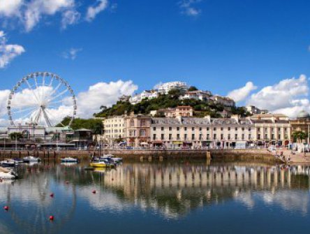 Anglická riviéra + HROB KRÁLE ARTUŠE + RODIŠTĚ AGATHY CHRISTIE 