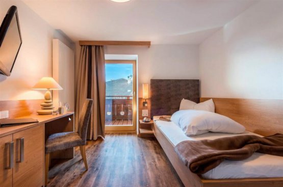 5denní zájezd s dopravou a polopenzí v ceně – hotel Alpenfrieden