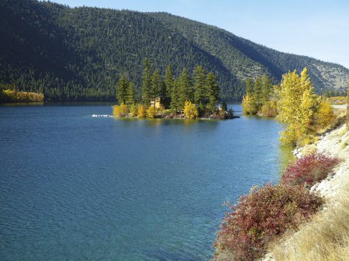 KANADA - ZE SKALNATÝCH HOR K PACIFIKU, podzimní barvy