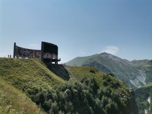 Poznávací zájezd Gruzie -  Přes Kavkaz k Černému moři, odlet z Katovic