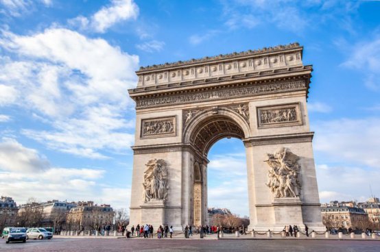 Dámská jízda v Paříži + SHOW V KABARETU MOULIN ROUGE 