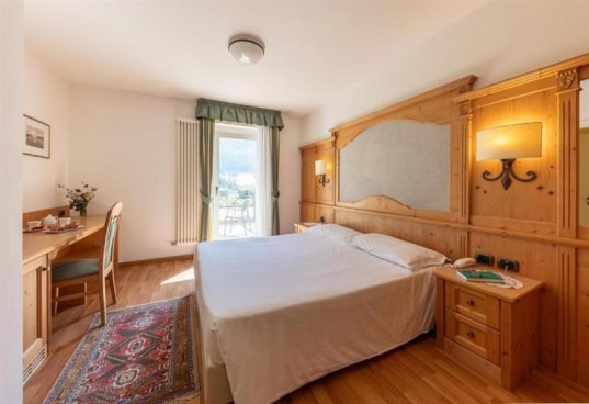 6denní velikonoční zájezd s polopenzí a skipasem – hotel Plank