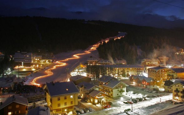 5denní zájezd s dopravou, polopenzí a skipasem v ceně – hotely různé Bormio a okolí