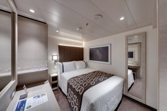 Tajemný východ na krásné MSC Euribia, plavba s českým průvodcem