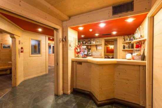 6denní zájezd (denní přejezd) s dopravou, polopenzí a skipasem v ceně – hotel Arisch