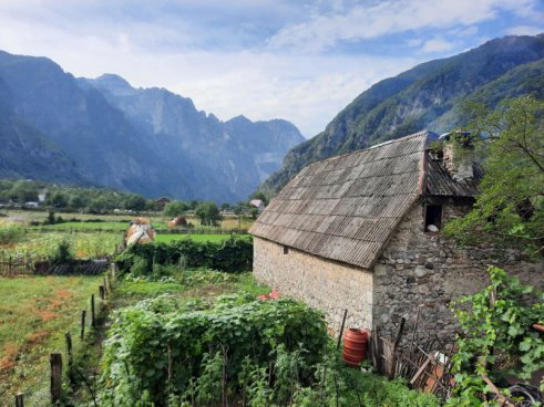 Poznávací zájezd Albánie – kráska se špatnou pověstí, odlet z Katovic