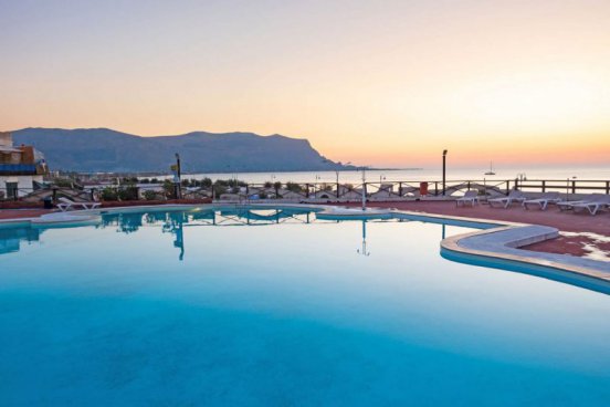 Hotel Saracen Sands Hotel & Congress Centre 4*