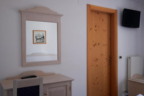 6denní zájezd (denní přejezd) s dopravou, polopenzí a skipasem v ceně – hotel Europa