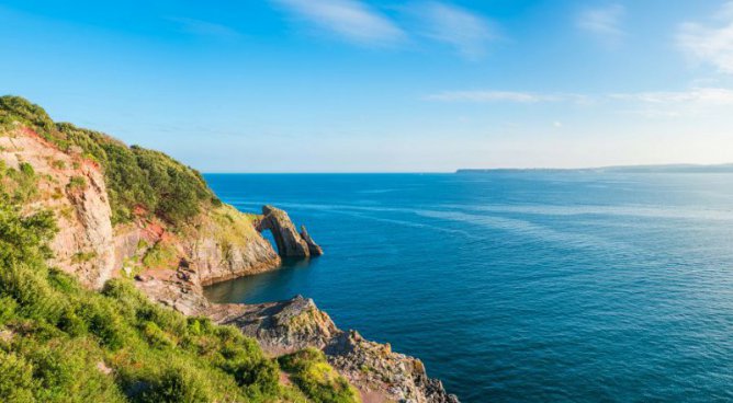 Anglická riviéra + HROB KRÁLE ARTUŠE + RODIŠTĚ AGATHY CHRISTIE 