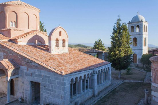 Velký okruh Albánií + STAROBYLÉ MĚSTO GJIROKASTRA + MOŘE 