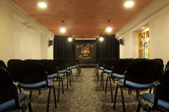 6denní zájezd (denní přejezd) s dopravou, polopenzí a skipasem v ceně – hotel Biancaneve