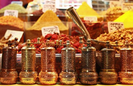 To nejlepší z Istanbulu + PALÁC DOLMABAHÇE + CISTERNA YEREBATAN (letecky z Prahy