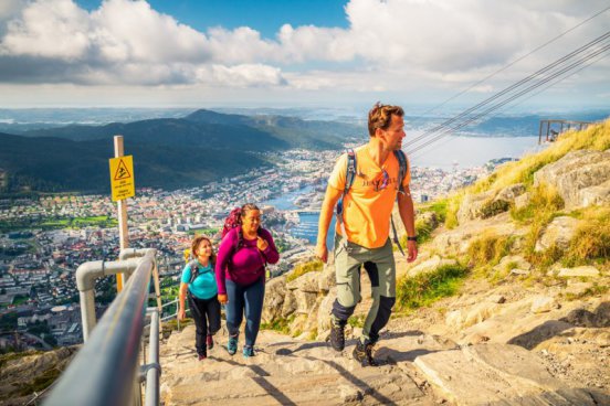 Norské dobrodružství s jízdou vlakem i výstupem na Preikestolen