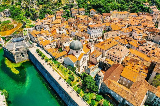 Kotorský záliv + ČERNOHORSKÁ JEZERA + VYHLÁŠENÁ GASTRONOMIE JADRANU 