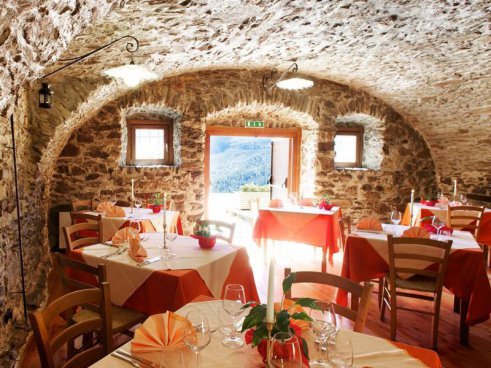 5denní zájezd s dopravou, polopenzí a skipasem v ceně – hotel La Mirandola