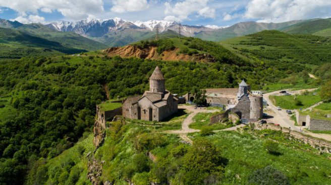 Poznávací zájezd Arménie – kolébka civilizace ve stínu Araratu