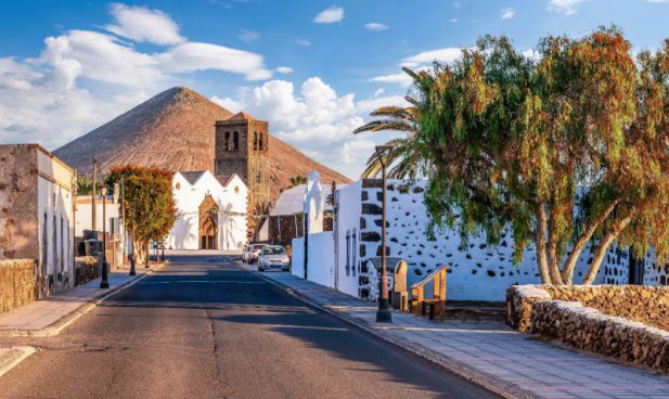 Lanzarote zrozené z ohně a vod Atlantiku