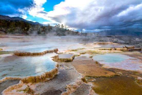 Yellowstone a přírodní krásy severozápadu USA