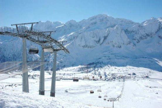 6denní zájezd (denní přejezd) s polopenzí a skipasem v ceně – hotely různé Passo Tonale a okolí