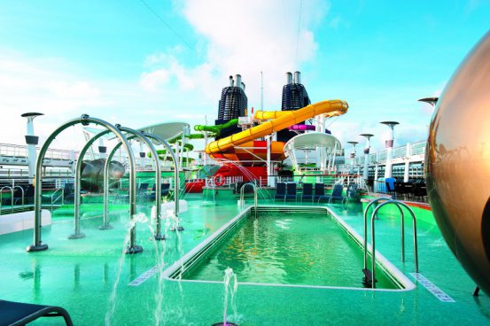 Hurááá přes Atlantik na Norwegian Epic, plavba s českým průvodcem