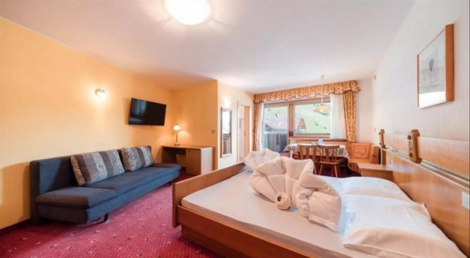 5denní zájezd (denní přejezd) s dopravou, polopenzí a skipasem v ceně – hotel Putia