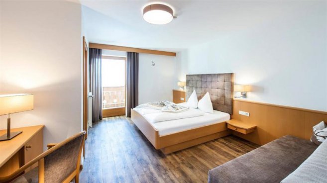 5denní zájezd s dopravou a polopenzí v ceně – hotel Alpenfrieden