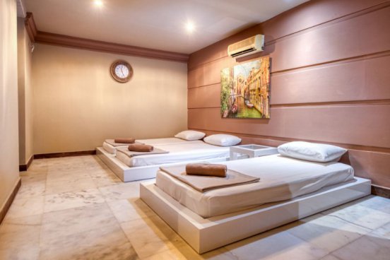 Hotel Seven Seas Blue