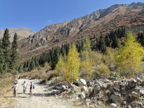 KAZACHSTÁN A KYRGYZSTÁN