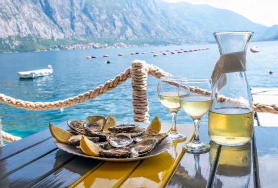 Kotorský záliv + ČERNOHORSKÁ JEZERA + VYHLÁŠENÁ GASTRONOMIE JADRANU 