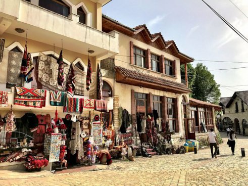 Velký okruh Albánií + STAROBYLÉ MĚSTO GJIROKASTRA + MOŘE 