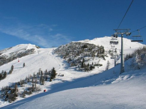 Hotel Creina - lyžařský balíček s denním přejezdem a polopenzí v ceně