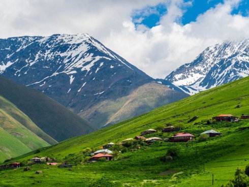 To nejlepší z Gruzie + GEOTERMÁLNÍ ÚDOLÍ TRUSO + HORSKÁ TURISTIKA V KAZBEGI 