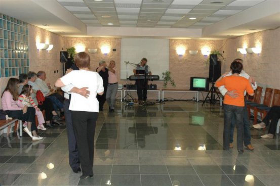 6denní velikonoční zájezd s polopenzí a skipasem – hotel Derby