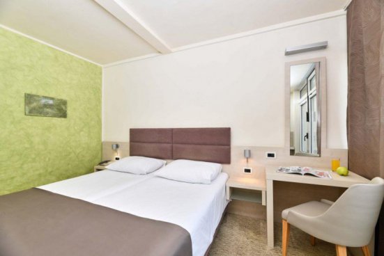 Hotel Mediteran (Poreč)