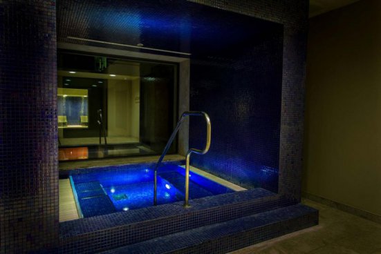 Wellness pobyt s dopravou, polopenzí a ochutnávkou na farmě v ceně v hotelu RimskiZdraviliški Dvor