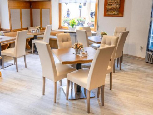 5denní zájezd s dopravou, polopenzí a skipasem v ceně – hotel Alle Alpi