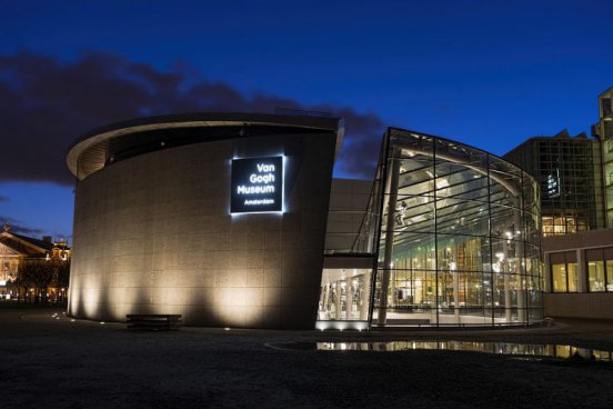 Velikonoční Amsterdam + KVĚTINOVÁ ZAHRADA KEUKENHOF + SLAVNÁ MUZEA 