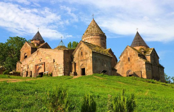 Okruh Arménií + JEZERO SEVAN + OCHUTNÁVKA KOŇAKU ARARAT A VÍNA 