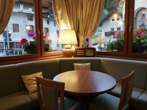 6denní zájezd s dopravou, polopenzí a skipasem v ceně – Parkhotel Valfurva