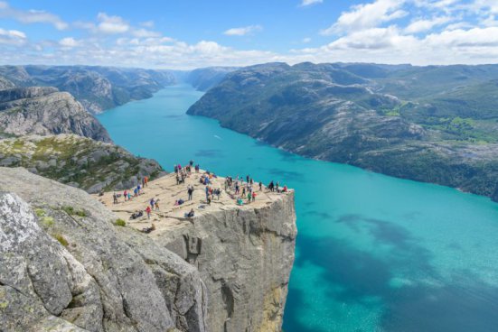 Norské dobrodružství s jízdou vlakem i výstupem na Preikestolen