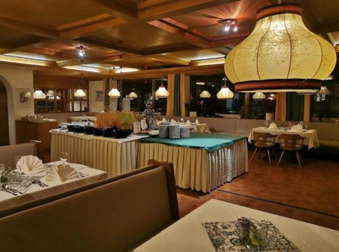 5denní zájezd s dopravou, polopenzí a skipasem v ceně – hotel Alpina Mountain Resort