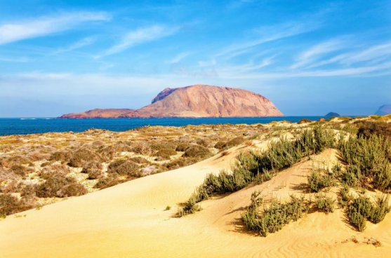 Lanzarote zrozené z ohně a vod Atlantiku