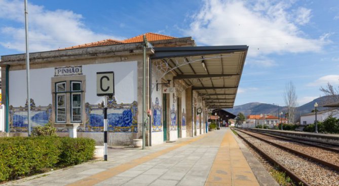 Po kolejích k Atlantiku - unikátní vlaková cesta přes 4 země