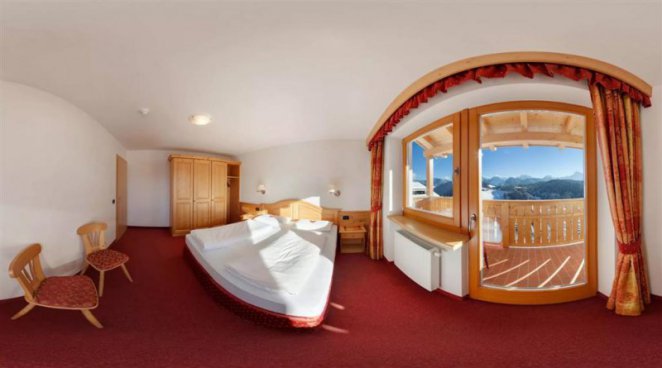 5denní zájezd (denní přejezd) s dopravou, polopenzí a skipasem v ceně – hotel Antermoia