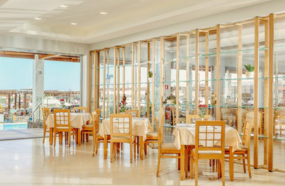 Hotel Astir Beach
