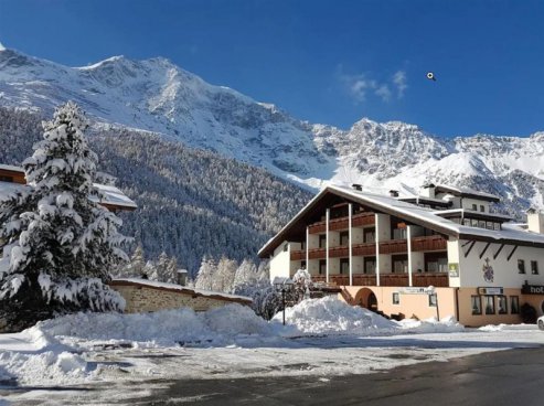 5denní zájezd s dopravou, polopenzí a skipasem v ceně – hotel Alpina Mountain Resort